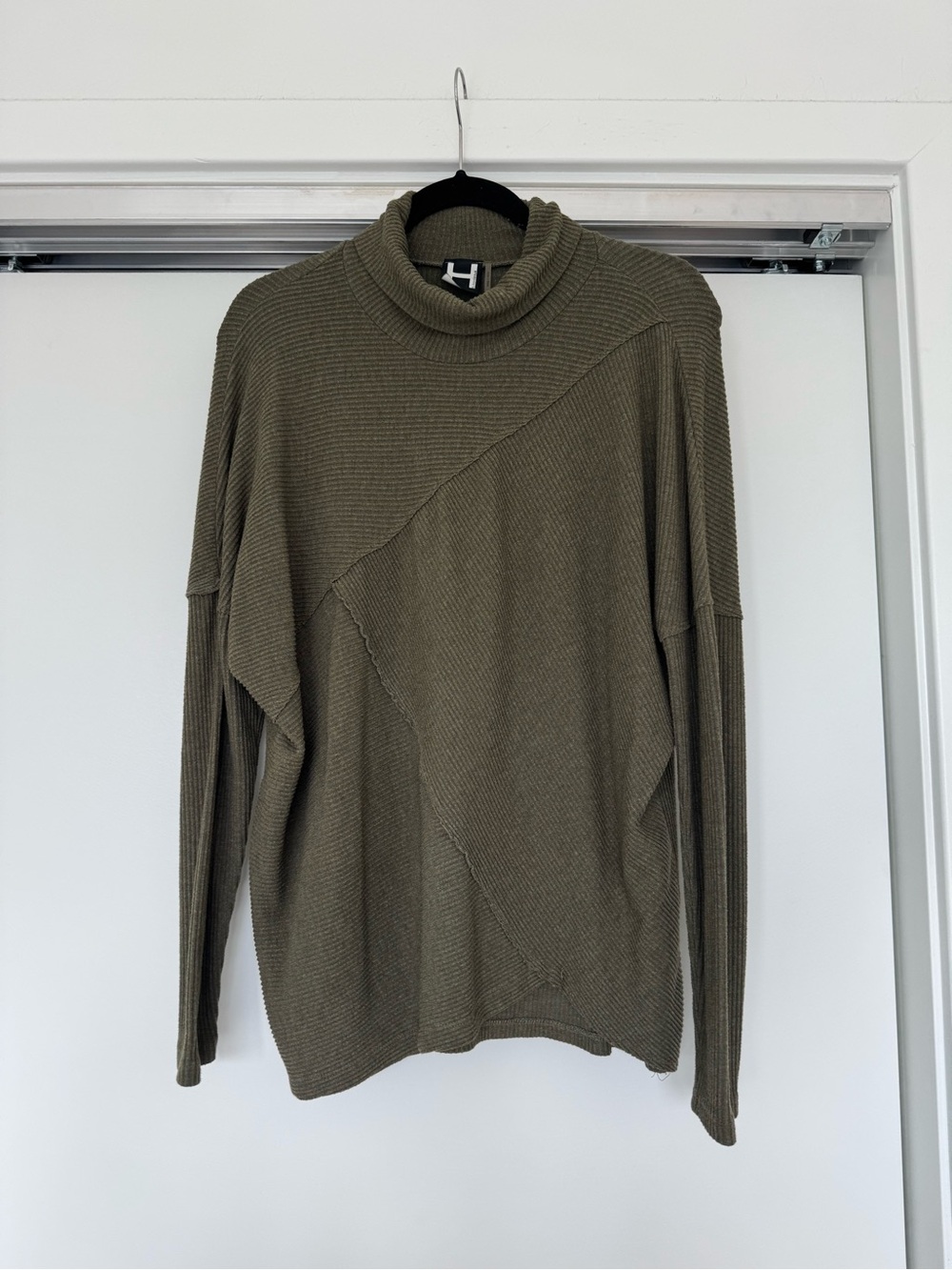 H by Bordeaux Turtleneck Ribbed Knit Sweater - Olive Green